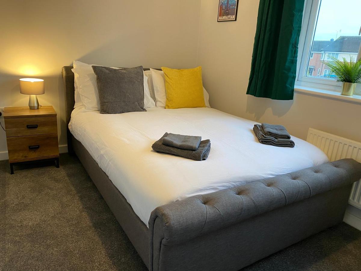 Marston House Villa Marston Green Екстериор снимка